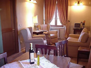 Agriturismo La Lodola Castelnuovo Berardenga 4*,